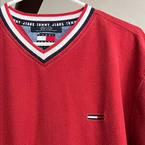 Tommy Hilfiger Men's V-Neck Sweater in Red